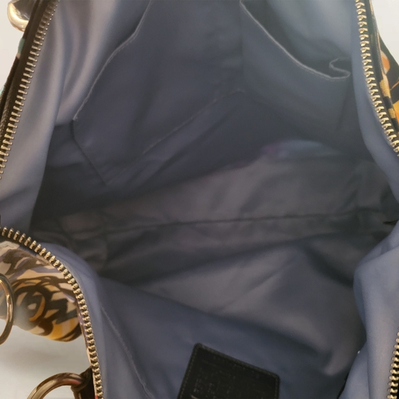 Coach Poppy Graffitti Floral Tote. - Picture 4 of 7